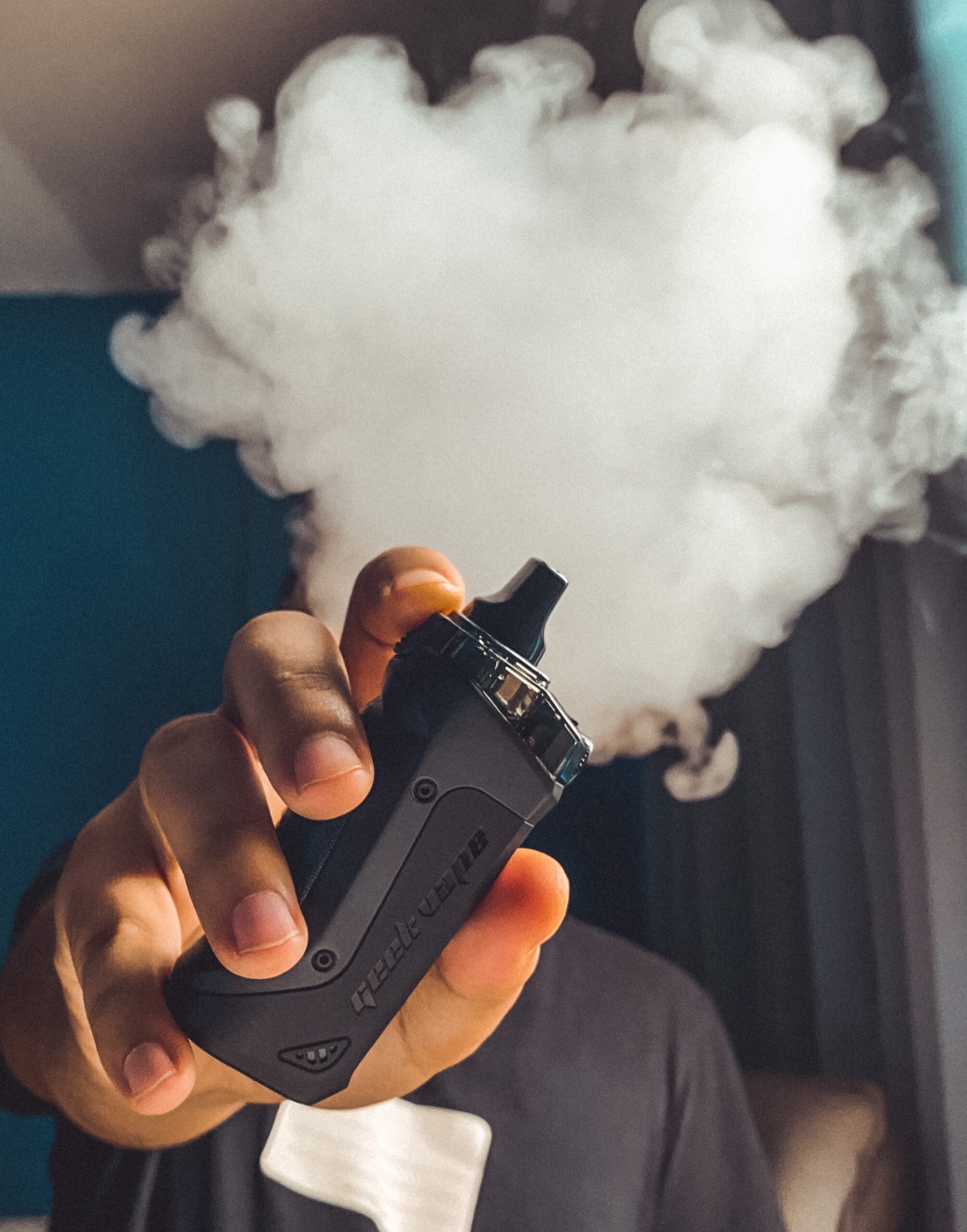 elf bar vape uk Do Smoke Detectors Detect Vape? A Guide About Smoke Detectors are Set Off  by Vapes