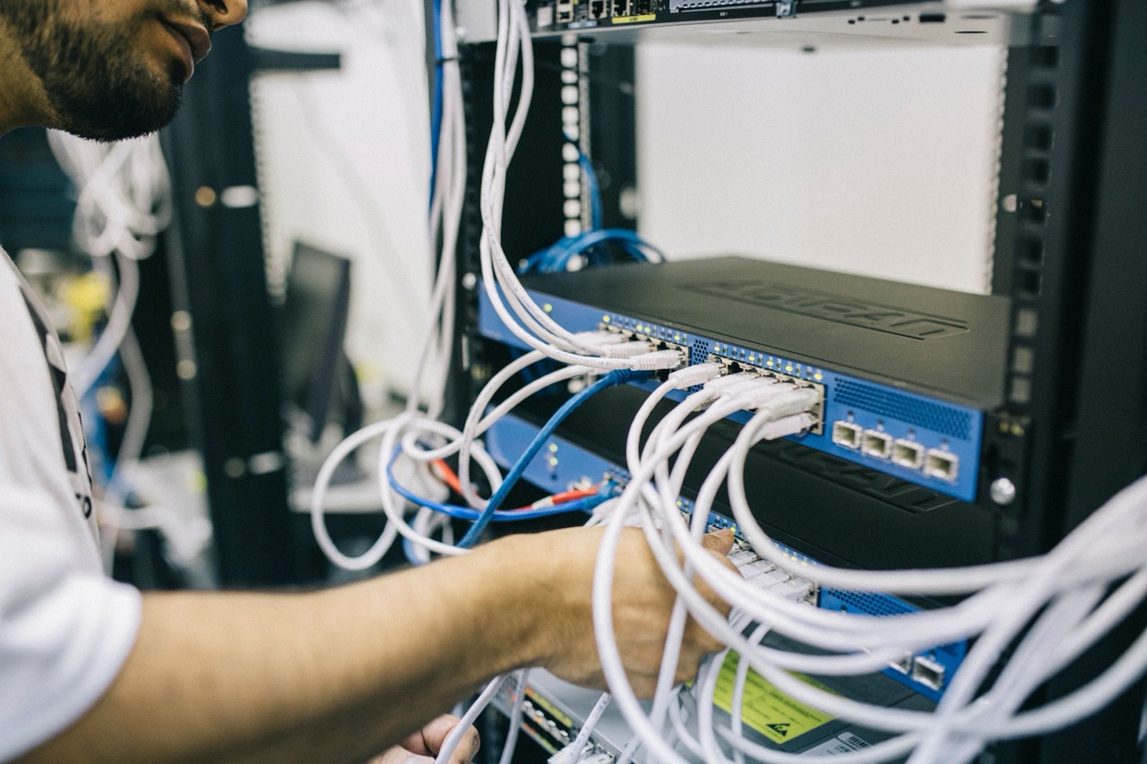 Ad hoc remote hands technician